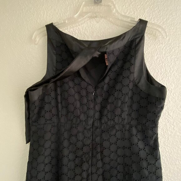 AGB Black Lace Dress – Perfect for a Summer Night Out! – Size 12 - Picture 2 of 5